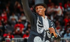 开云体育入口-老鹰队新秀连续刷出高光表现的简单介绍