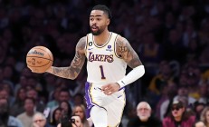 开云体育入口-NBA新赛季揭幕，各队冠军热门成为焦点