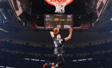 开云体育平台APP-永不消逝的赛场回响，当丹佛的智慧照亮山西的深夜