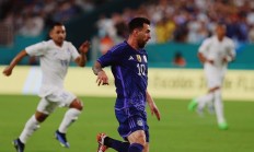 开云官网-卢瓦尔表现稳定，多场比赛保持不败状态