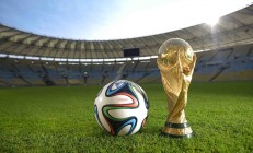 开云体育官网-钢铁洪流碾过纸糊防线，看黄鸭组合如何以轻羽惊鸿破千军