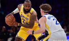 开云下载-湖人胜勇士，詹姆斯再次表现出色