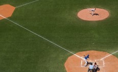 开云体育下载-从孤勇者到守护神，德约科维奇如何用一场险胜重新定义团队网球的灵魂