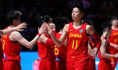 开云平台-赛场上女队火力全开，迎来连胜