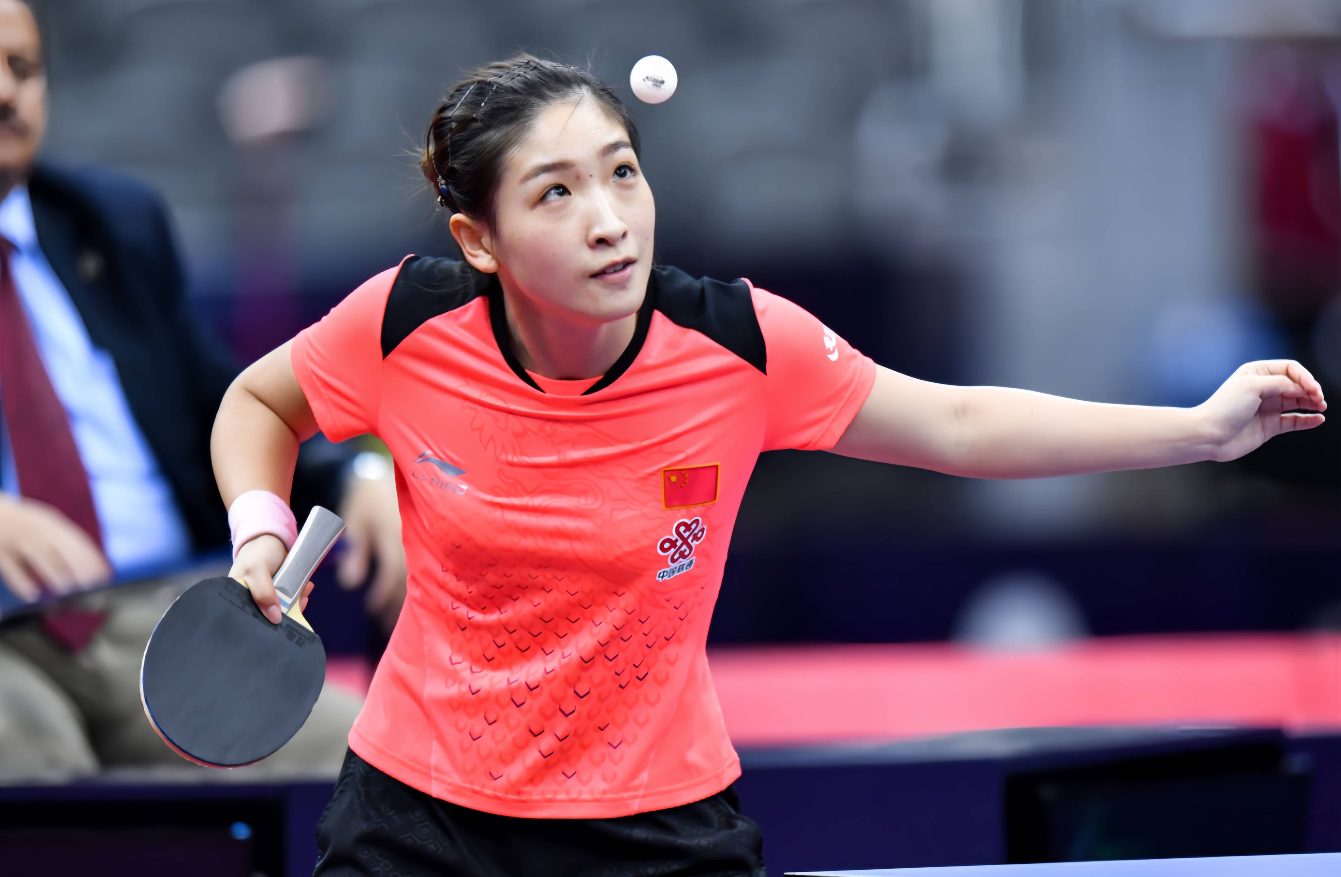 关于中国女足比赛中一位运动员发挥出色，被誉为“比赛MVP”的信息