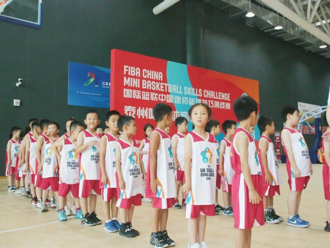 包含FIBA推出篮球比赛赛事保险，确保球队安全的词条