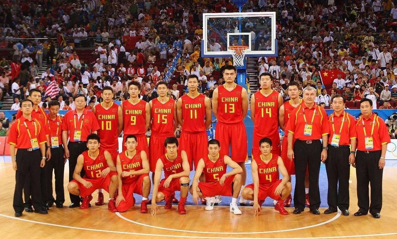 北京男篮豪取胜利排名上升，迈向巅峰荣耀