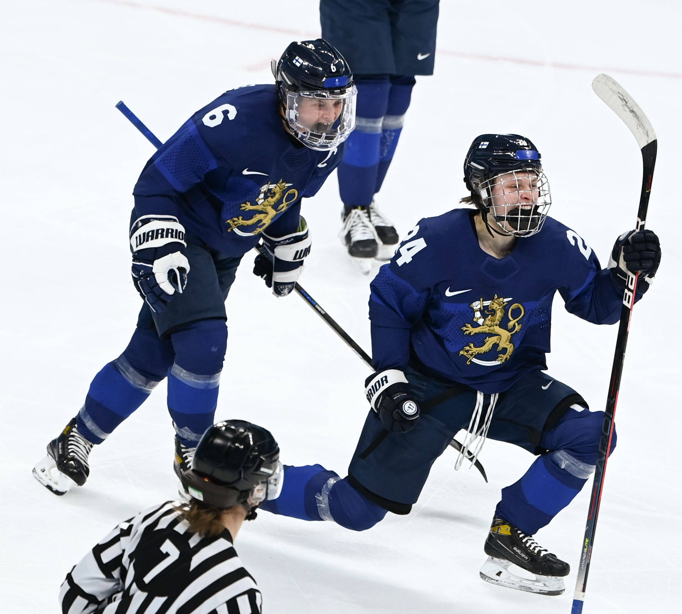 瑞士冰球队实力强劲闯入半决赛