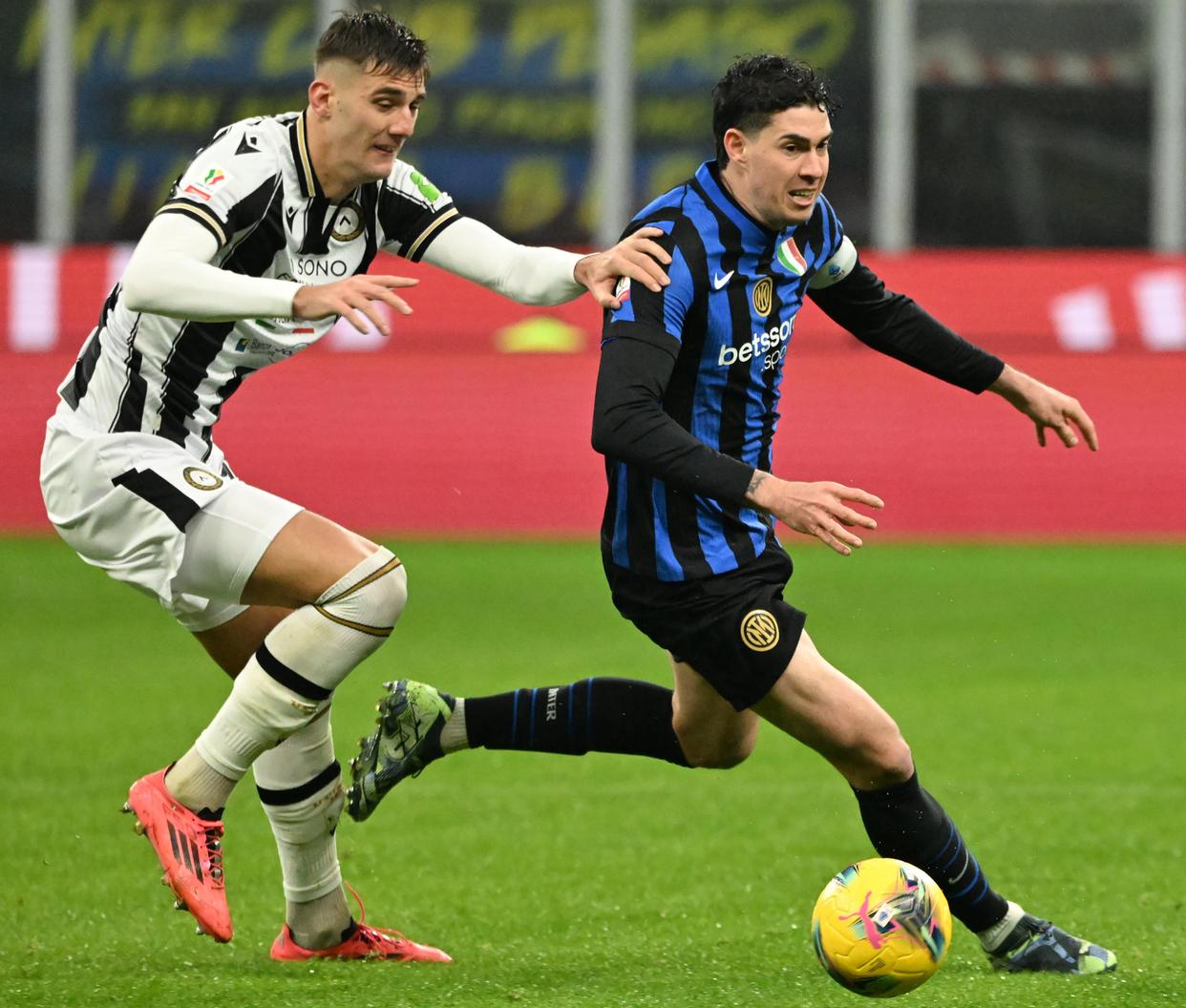 乌迪内斯球员面对挑战,期待获胜的简单介绍 乌迪内斯球员面对挑战,期待获胜的简单介绍