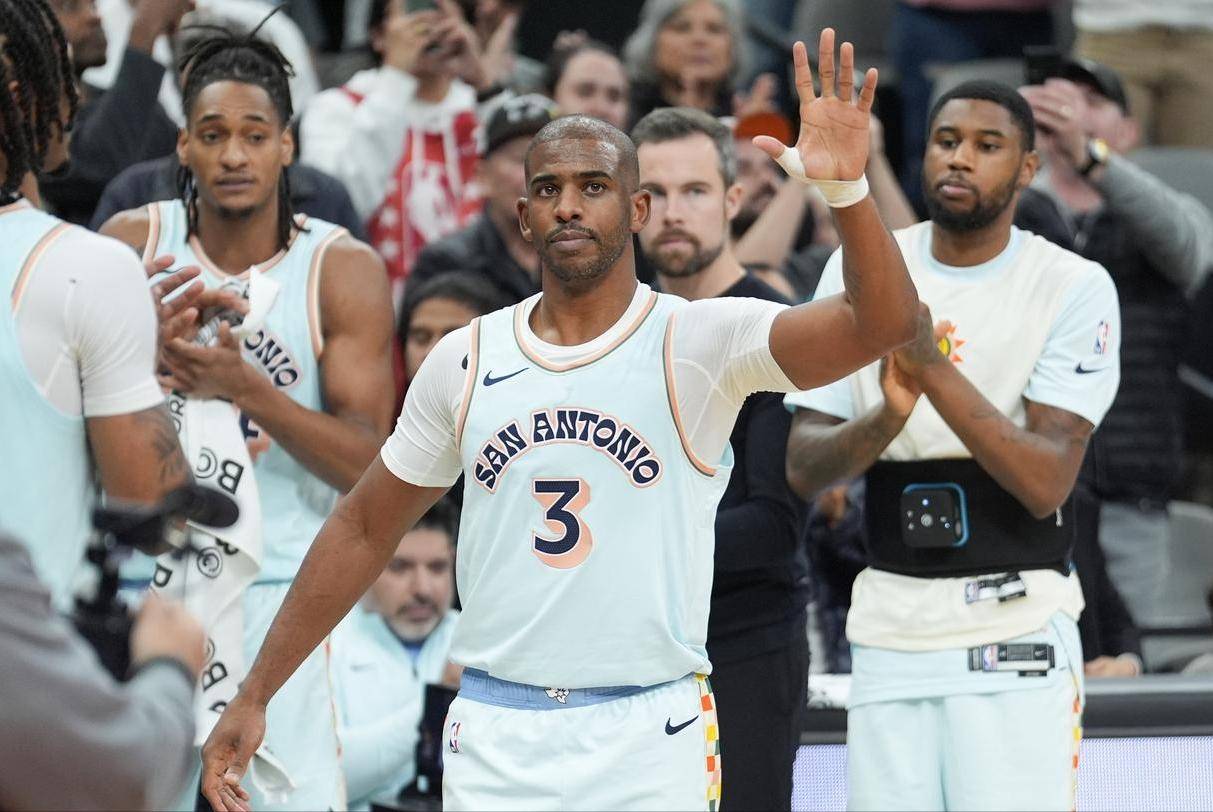 火箭大胜湖人，保罗状态火热