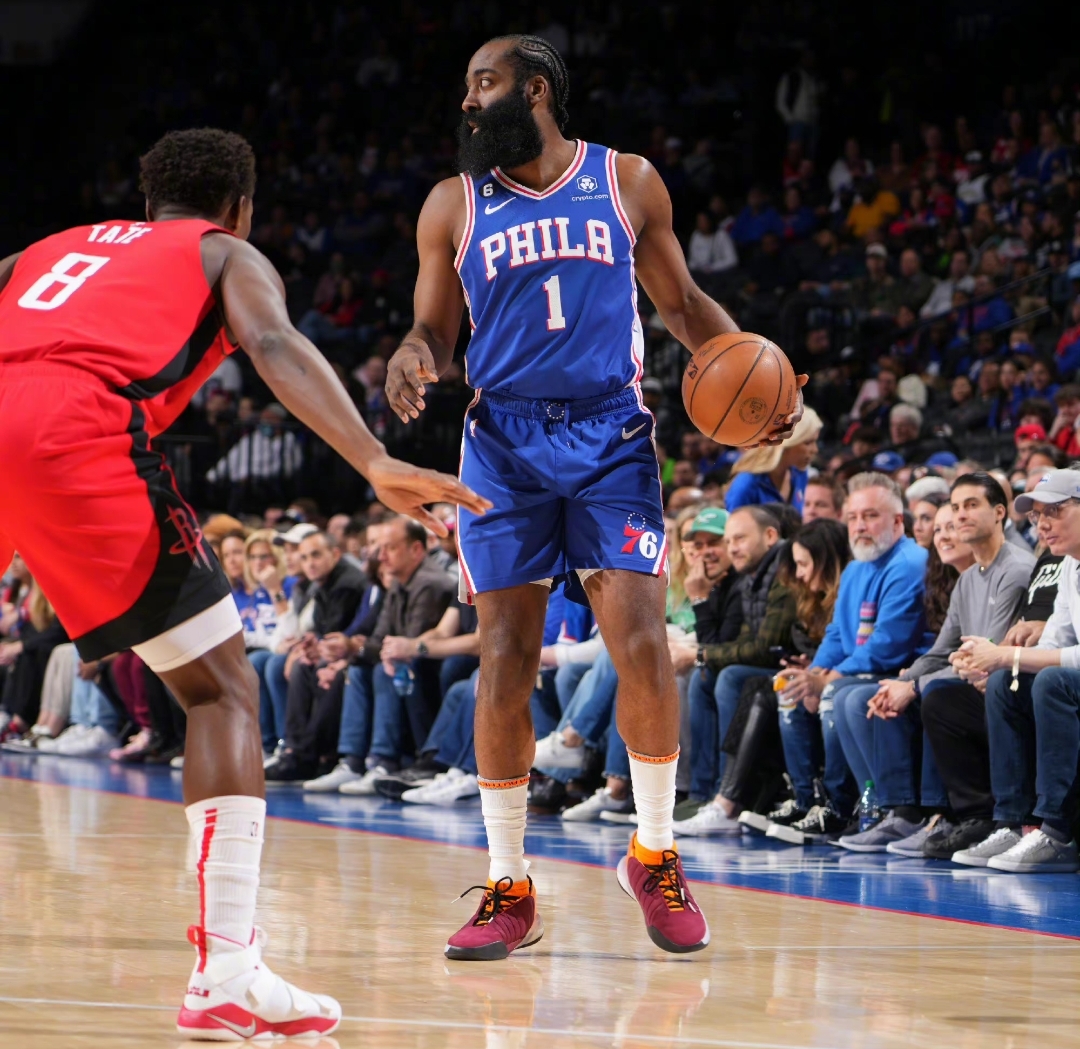 火箭击败76人，哈登再砍50+10的简单介绍