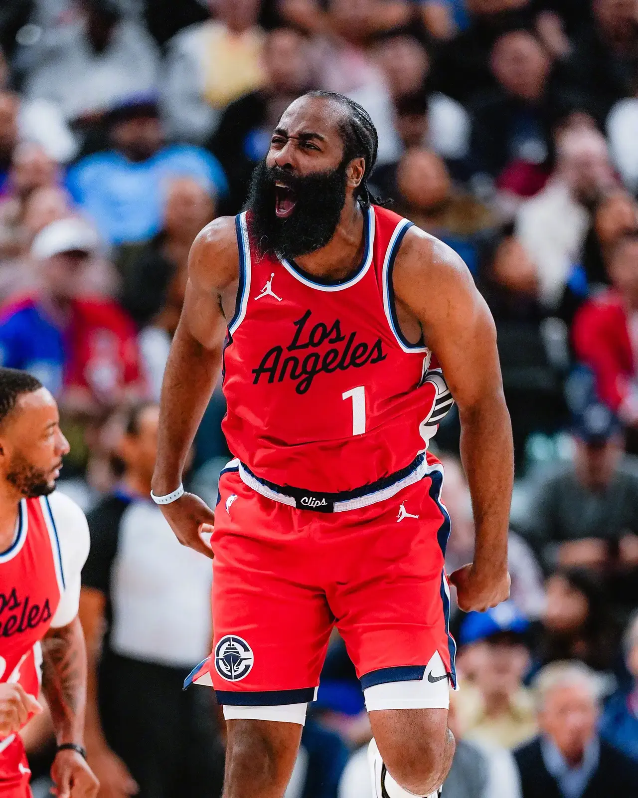 快船大胜马刺，莱昂纳德砍下40分