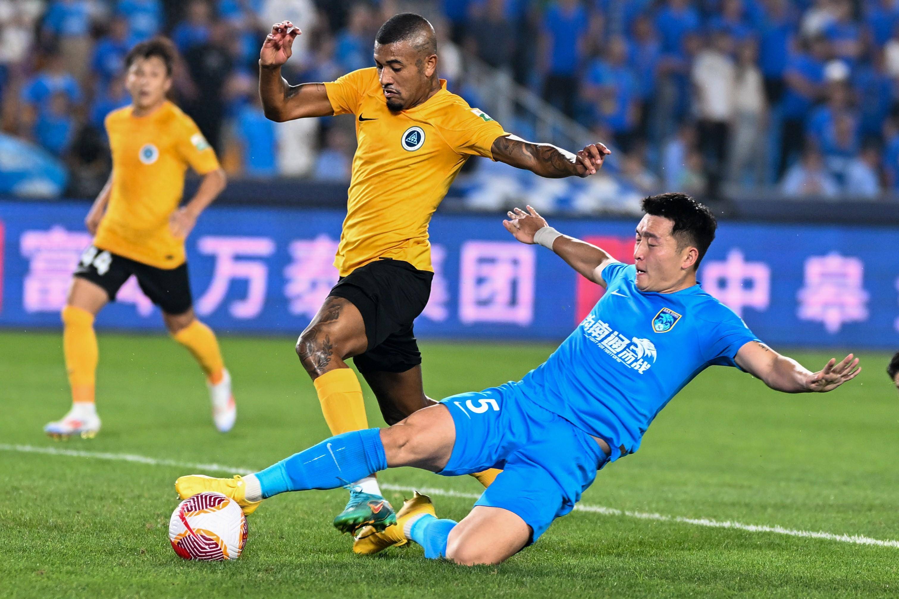 中超球队在亚洲比赛中取得突破
