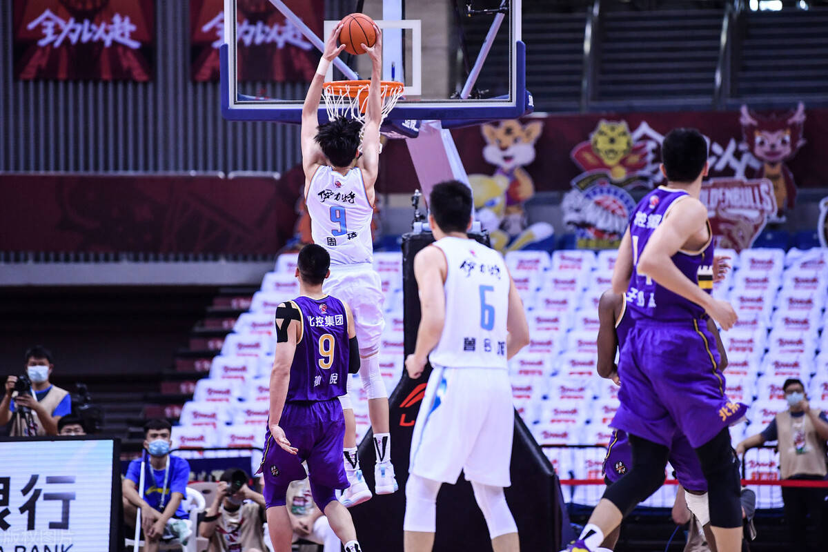 关于四川再胜北控，追赶争夺季后赛资格的信息